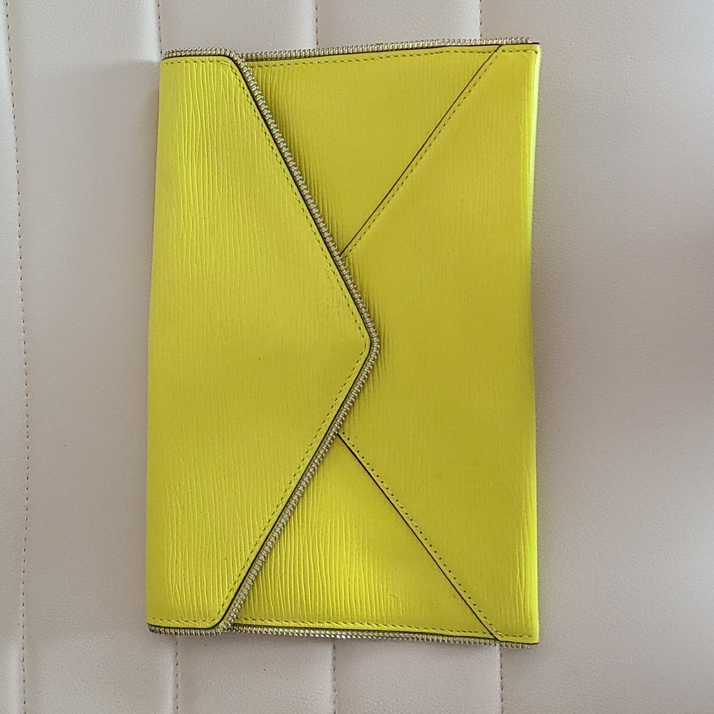 Neon Clutch